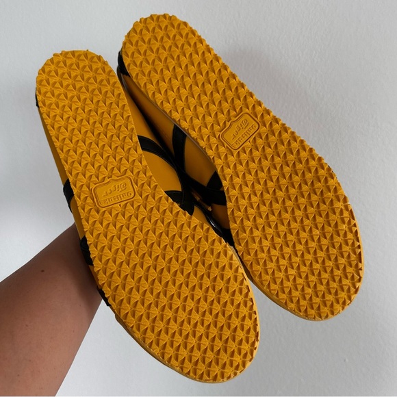 Onitsuka Tiger by Asics Yellow and Black Sneakers Mexico 66 size EU 41.5 - Picture 7 of 9